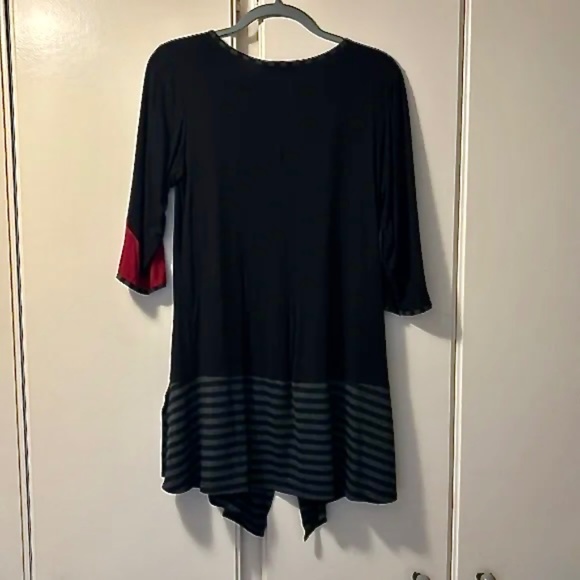 Dress great for layering - Picture 2 of 10